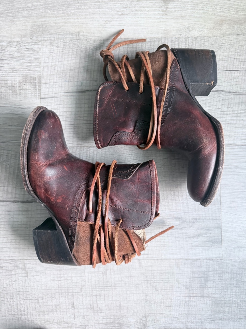 Freebird by Steven Distressed Leather Wrap Ankle Boots Burgundy Size 6